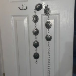 Metal belt. Only worn once very stylish and cute with a dress or jeans